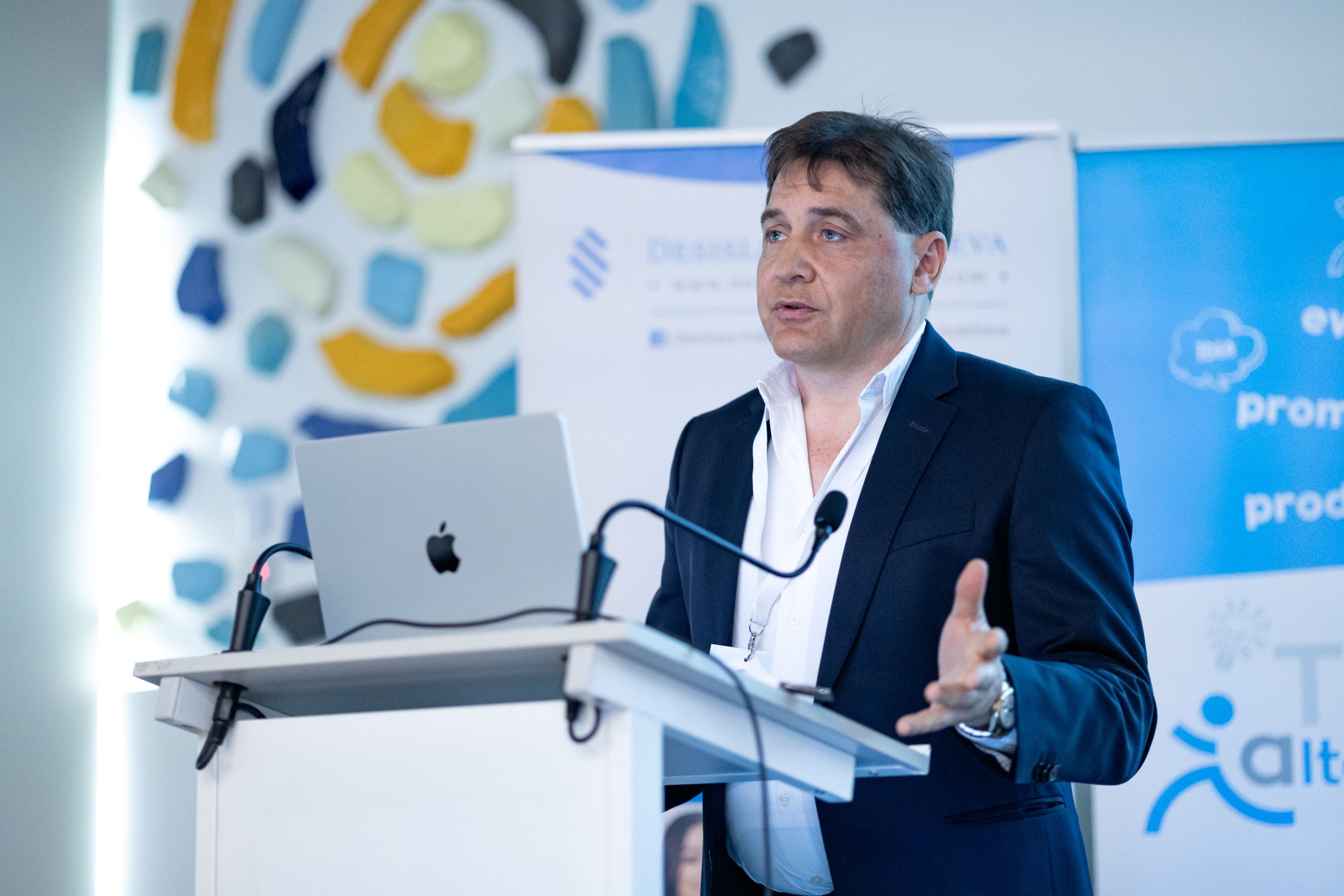 МЦ МАРКОВС, в компанията на BTL Bulgaria, с впечатляващо участие във форум „Спокойни бебета“ 2026