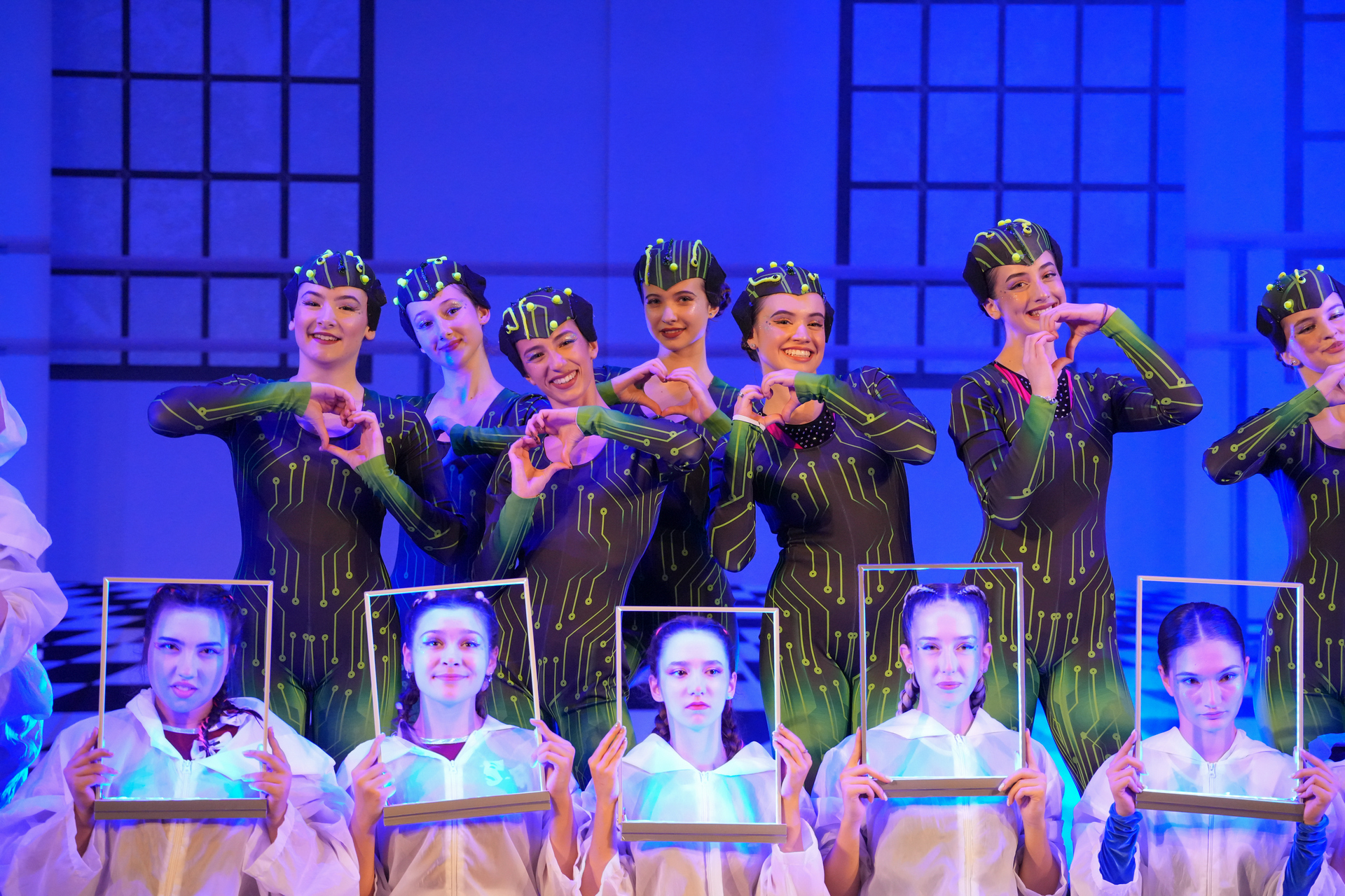 Детският мюзикъл „Звезда“ събира близо 100 деца на сцената и подкрепя каузата на Фондация „Искам бебе“