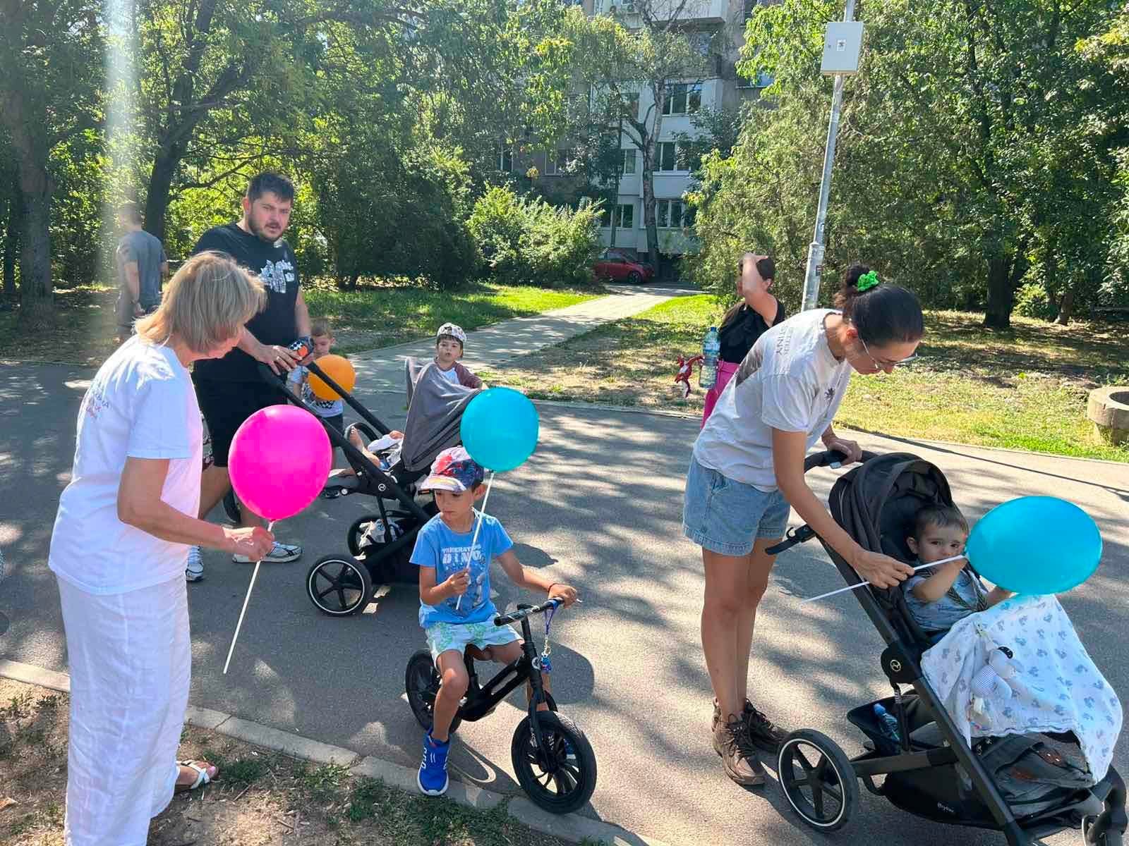 Десетки майки се срещнаха с експерти по кърмене в Северен парк